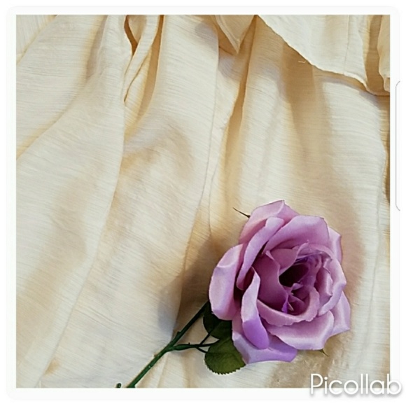 Cream Ruffled Off-Shoulder top - Picture 4 of 4